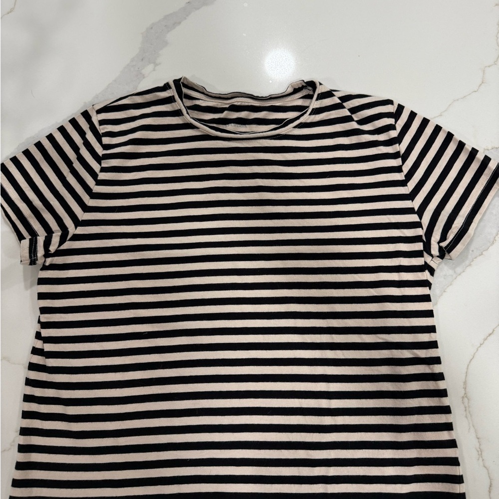 Everlane-The Box-Cut Tee in Essential Cotton